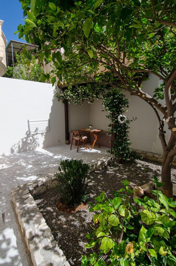 La Casa Del Vitsi Lägenhet Palaiochora Exteriör bild