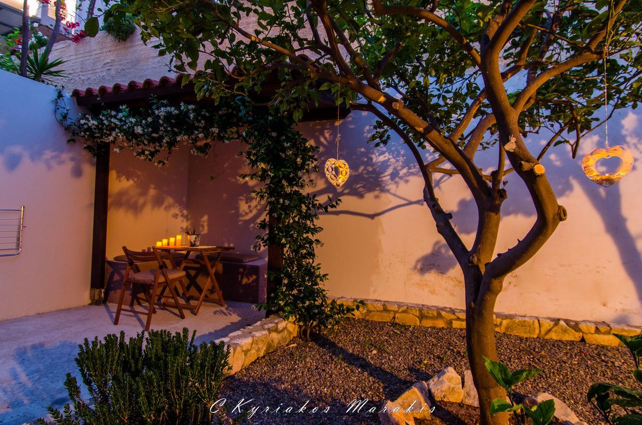 La Casa Del Vitsi Lägenhet Palaiochora Exteriör bild