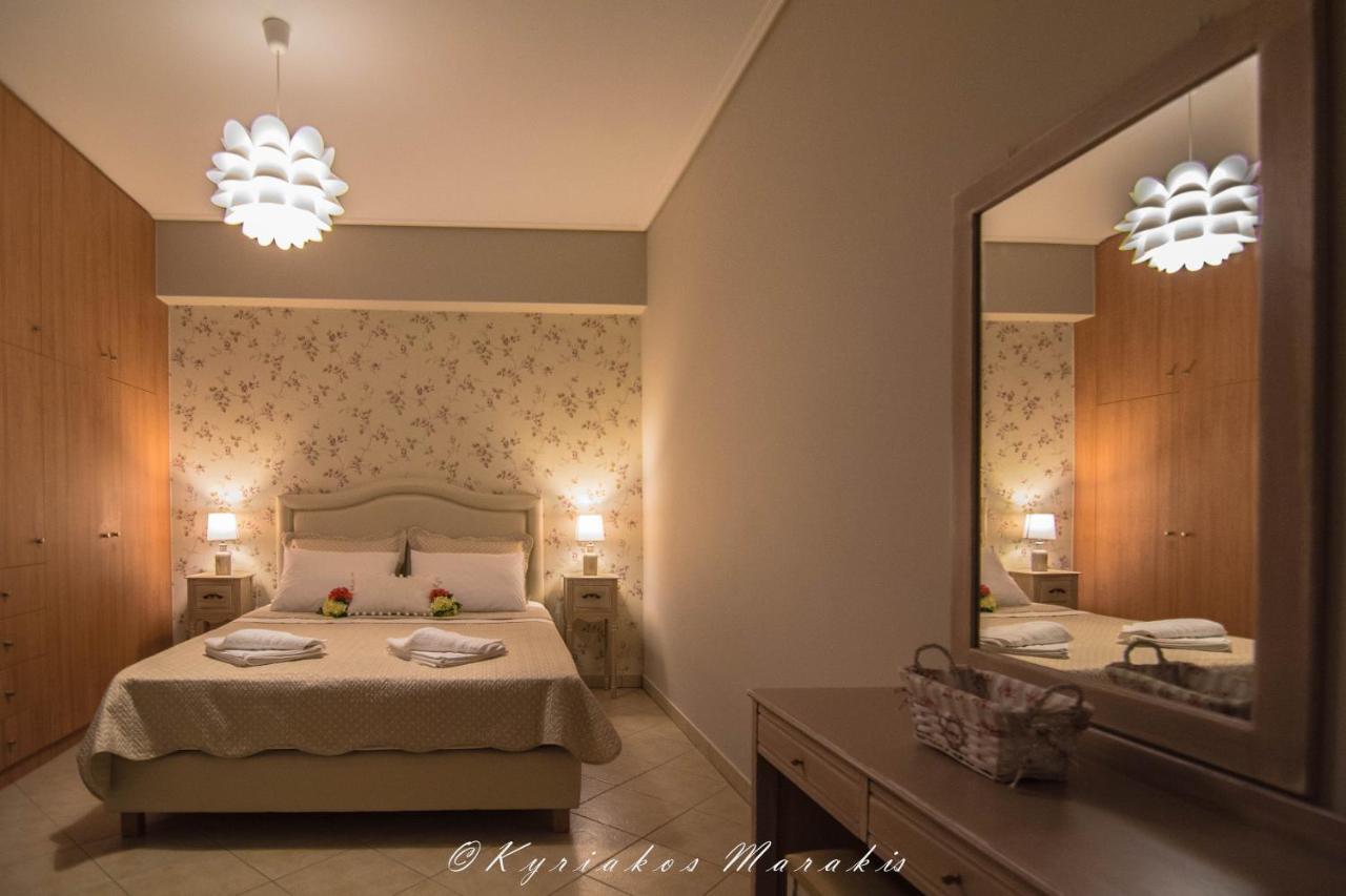 La Casa Del Vitsi Lägenhet Palaiochora Exteriör bild
